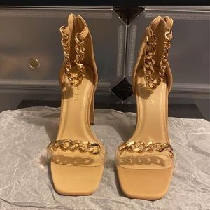 Beige heels with gold chain, size 9